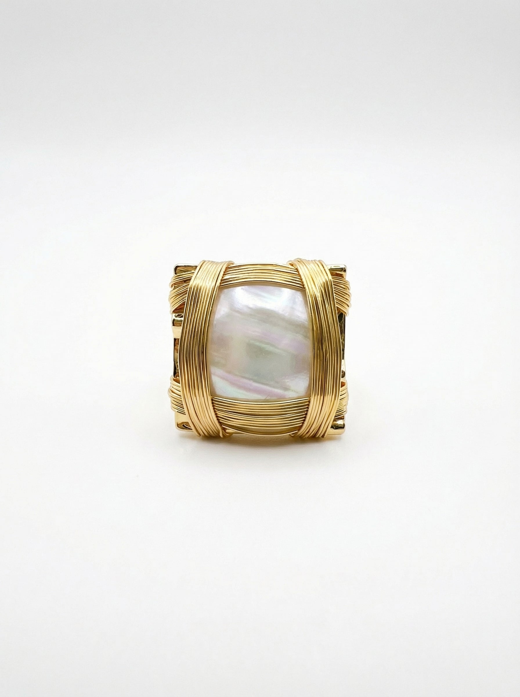 gold pearl ring