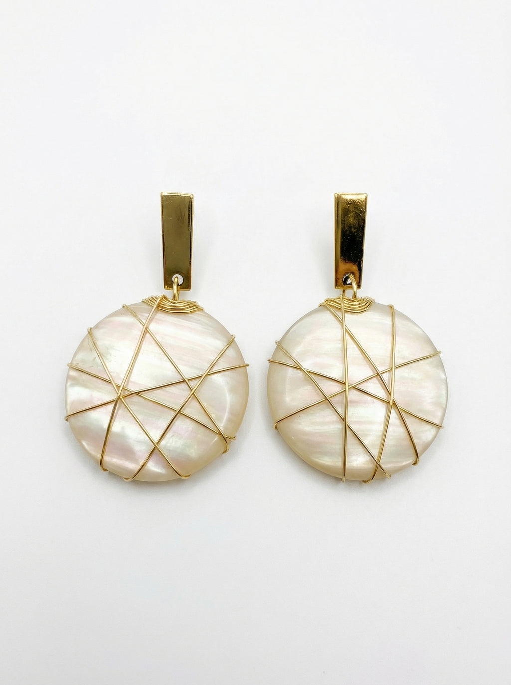 mother-of-pearl gold earring