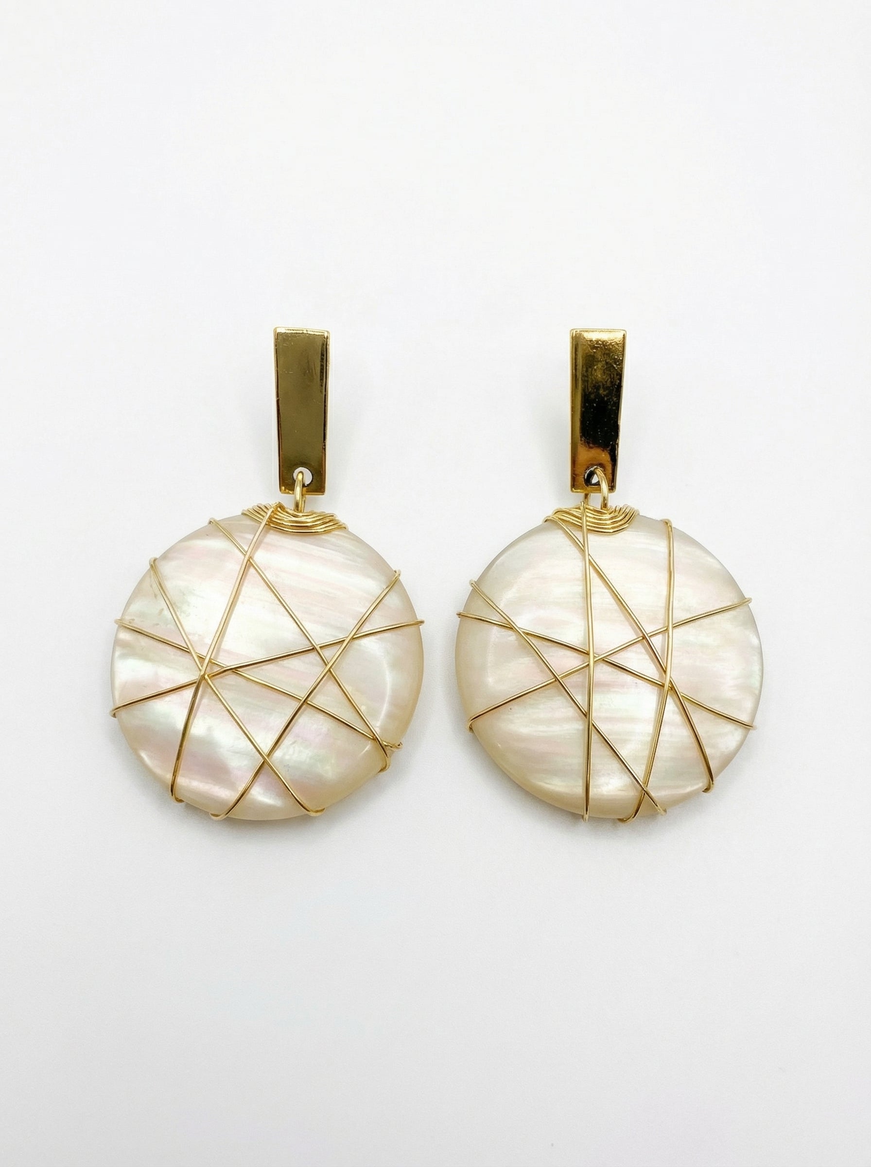 mother-of-pearl gold earring