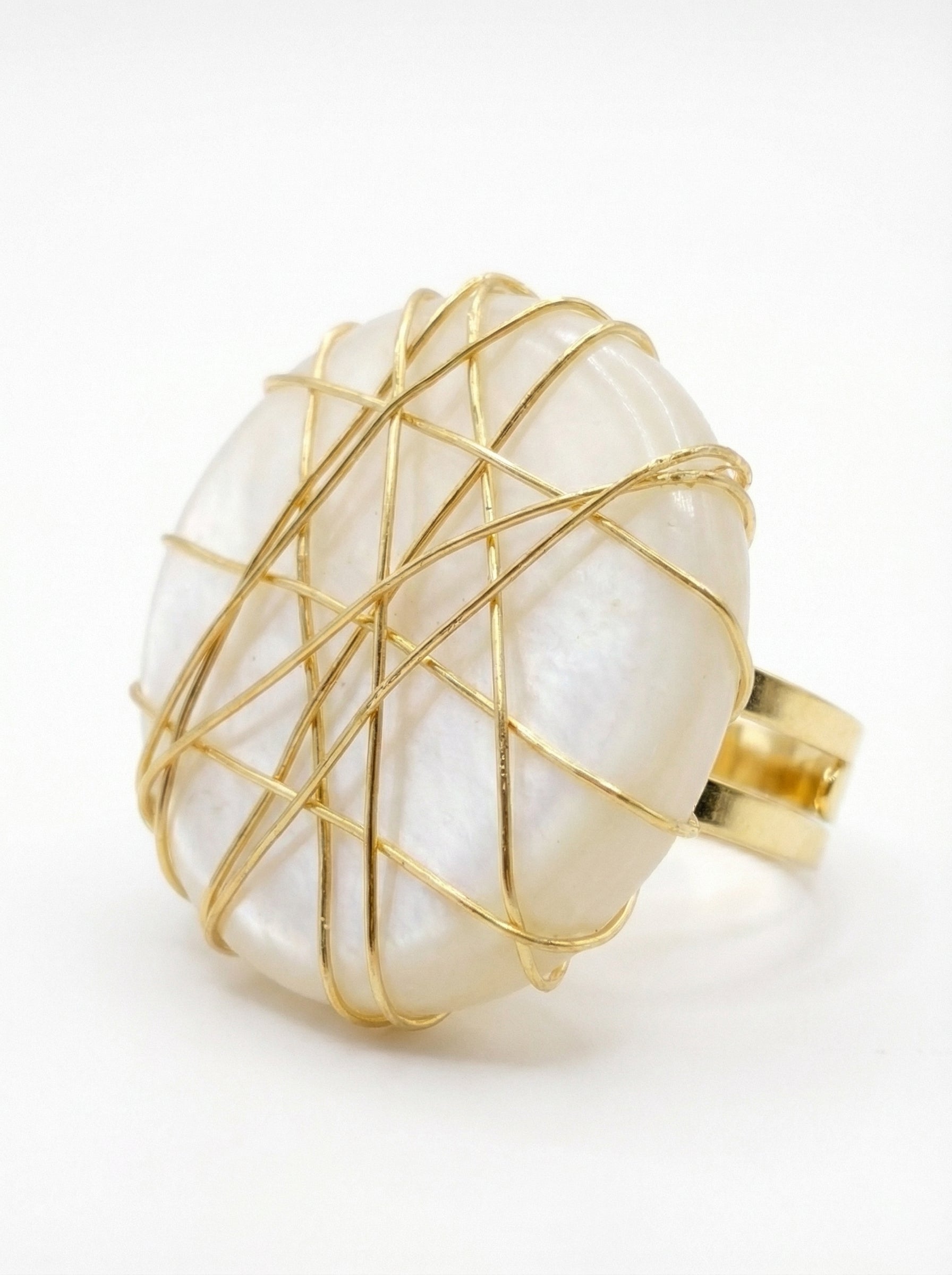 mother-of-pearl gold ring