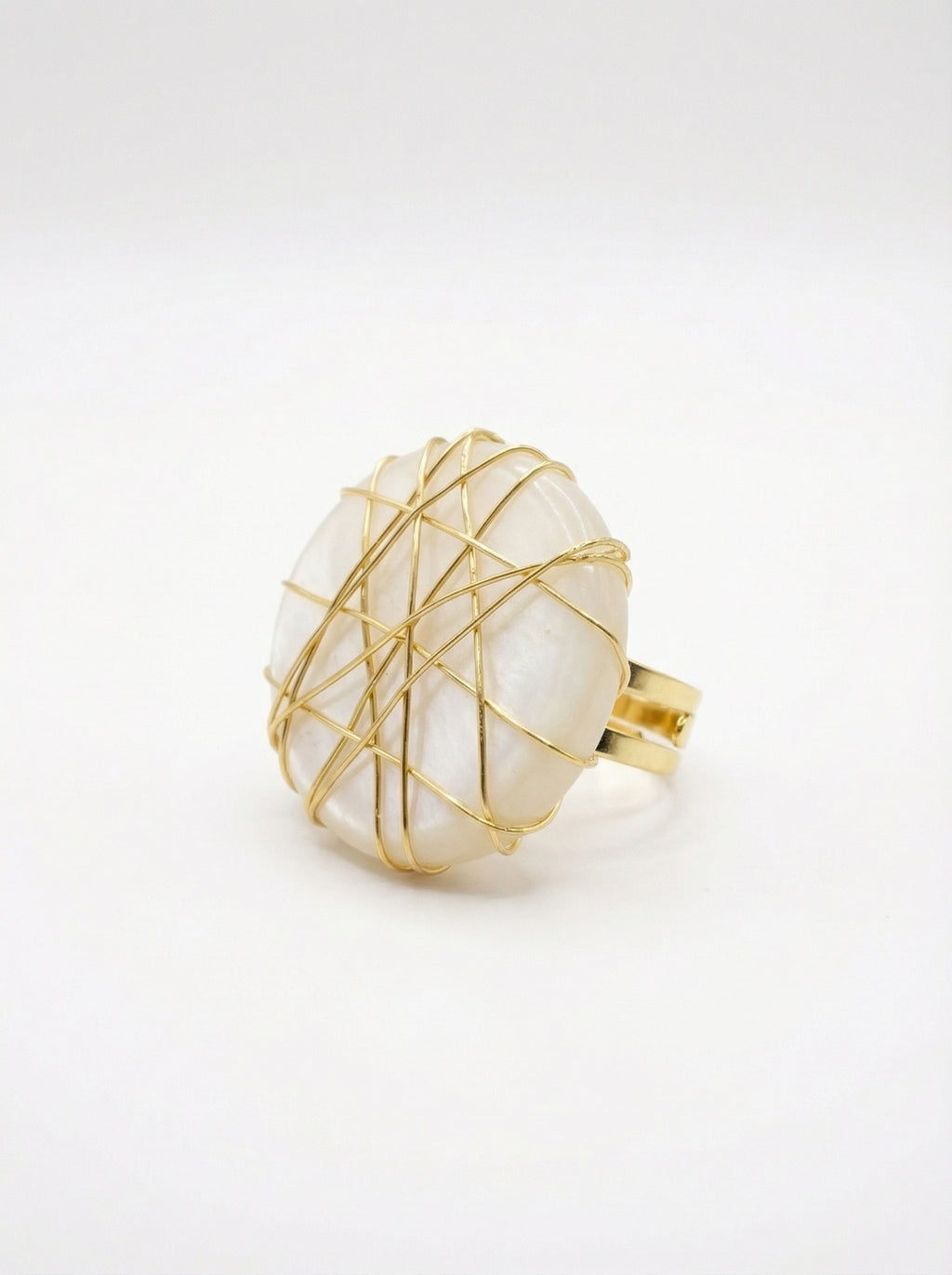 mother-of-pearl gold ring