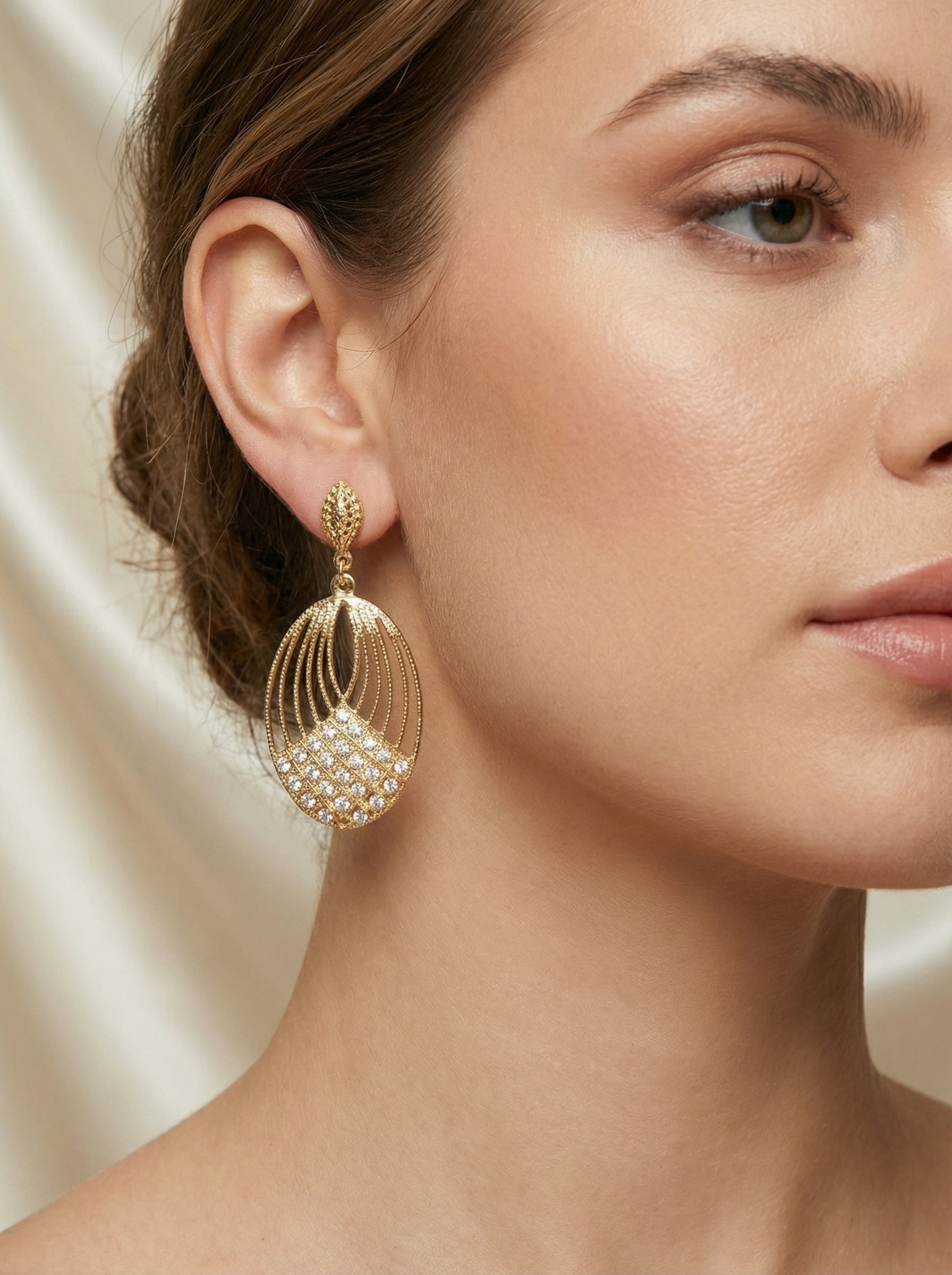 gold elegance earring
