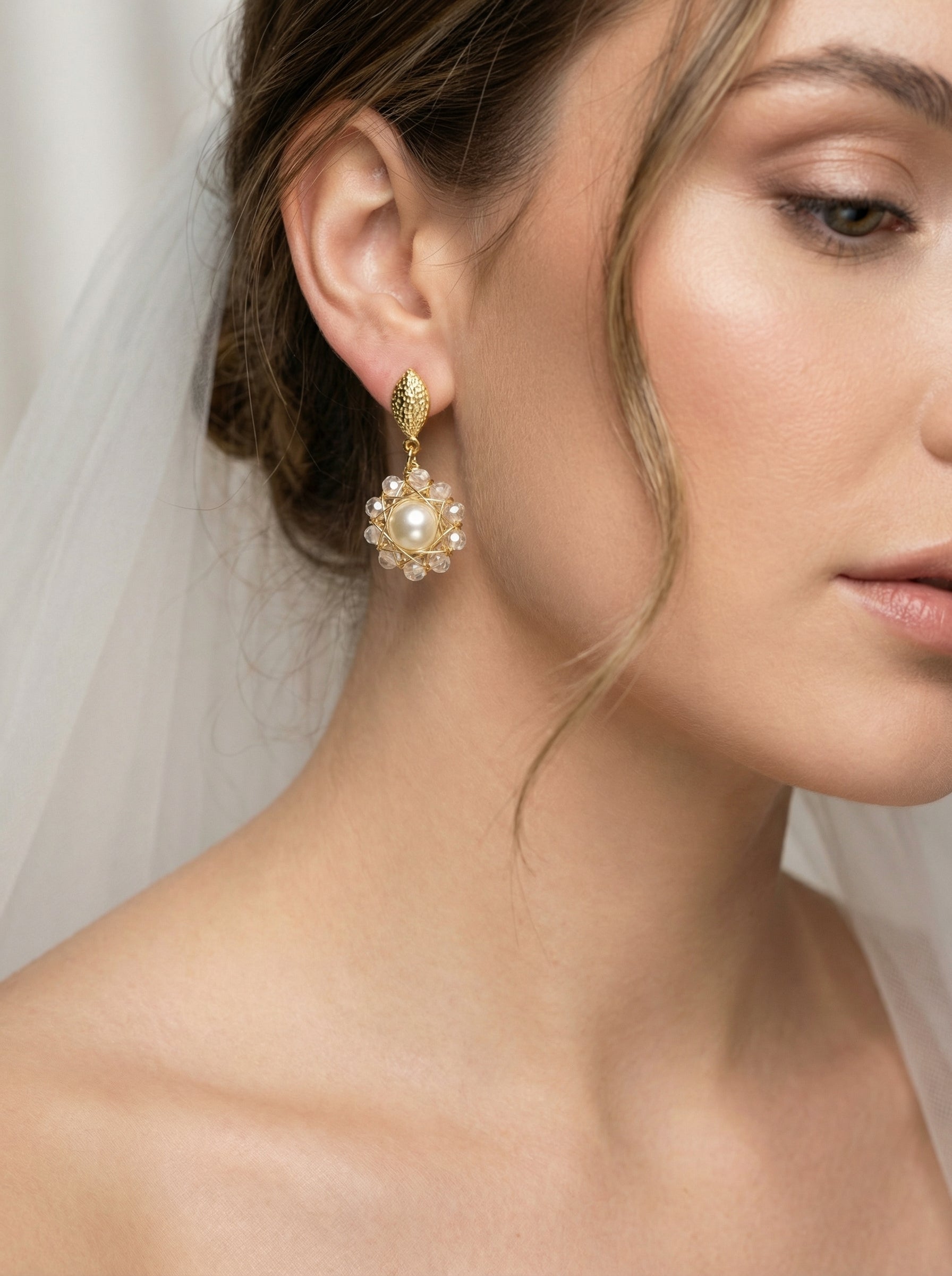 gold pearl earring